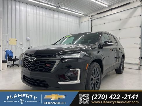 Used 2022 Chevrolet Traverse RS w/ LPO, Floor Liner Package AWD/4WD image 6