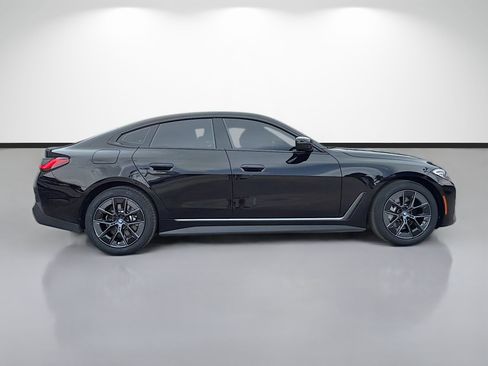 Used 2023 BMW i4 eDrive35 RWD image 2