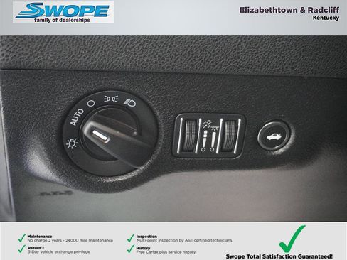 Used 2022 Dodge Charger SXT w/ Blacktop Package image 15