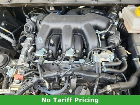 Certified 2025 Nissan Pathfinder Platinum image 30