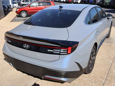 New 2026 Hyundai Sonata Blue image 6