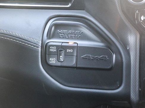 New 2024 RAM 2500 Limited image 17