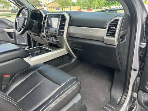 Used 2021 Ford F250 Lariat w/ Lariat Ultimate Package image 27