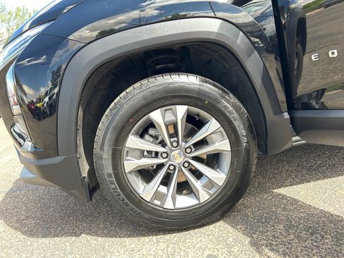 Used 2025 Chevrolet Equinox LT FWD image 26