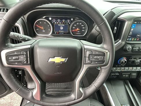 Used 2021 Chevrolet Silverado 2500 LTZ w/ LTZ Premium Package image 14