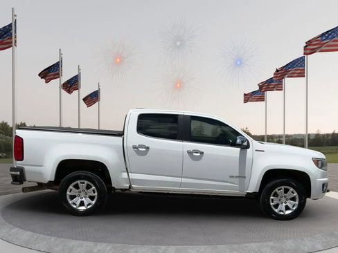 Used 2017 Chevrolet Colorado LT w/ Luxury Package, Chrome RWD image 7
