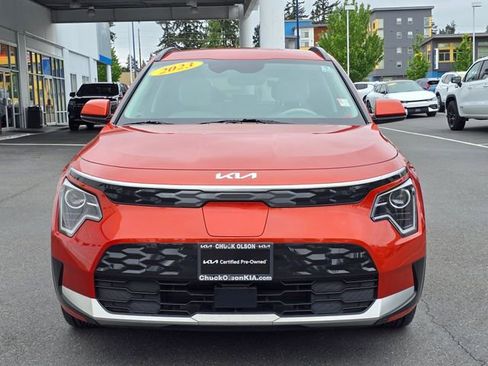 Certified 2023 Kia Niro Wind w/ Wind Preserve Package FWD image 9