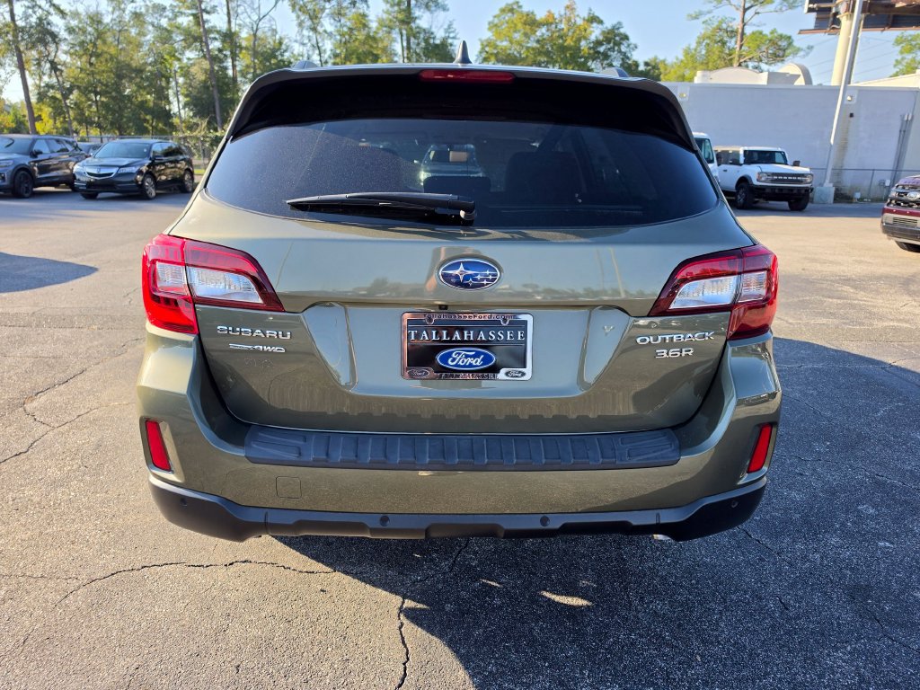 Used 2017 Subaru Outback 3.6R Touring w/ Popular Package #5A AWD/4WD image 10