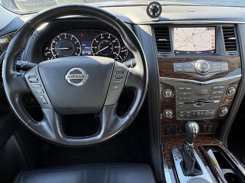 Used 2020 Nissan Armada SL image 16