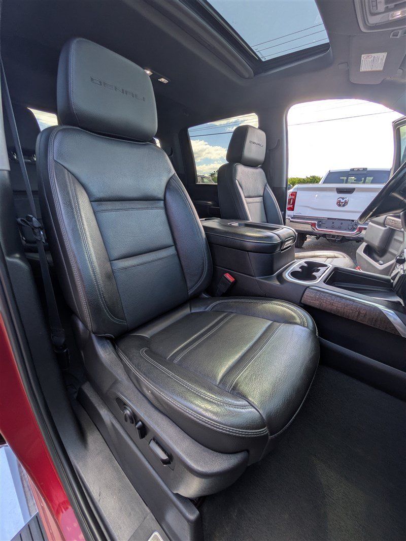 Used 2020 GMC Sierra 3500 Denali w/ Denali Ultimate Package AWD/4WD image 23
