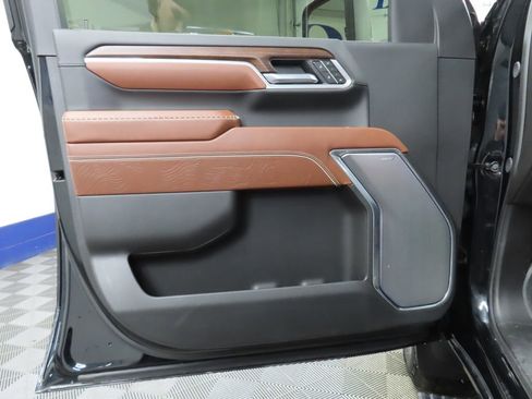 Used 2025 GMC Sierra 2500 Denali Ultimate w/ LPO, GMC Protection Package AWD/4WD image 63