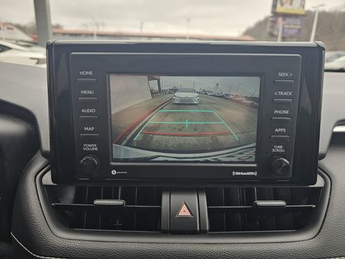 Used 2021 Toyota RAV4 XLE w/ Convenience Package image 24