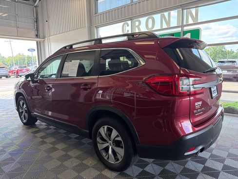 Used 2023 Subaru Ascent Premium w/ Convenience Package AWD/4WD image 4