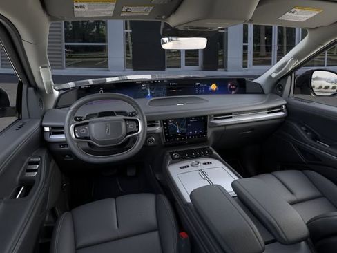 New 2026 Lincoln Navigator Premiere AWD/4WD image 9