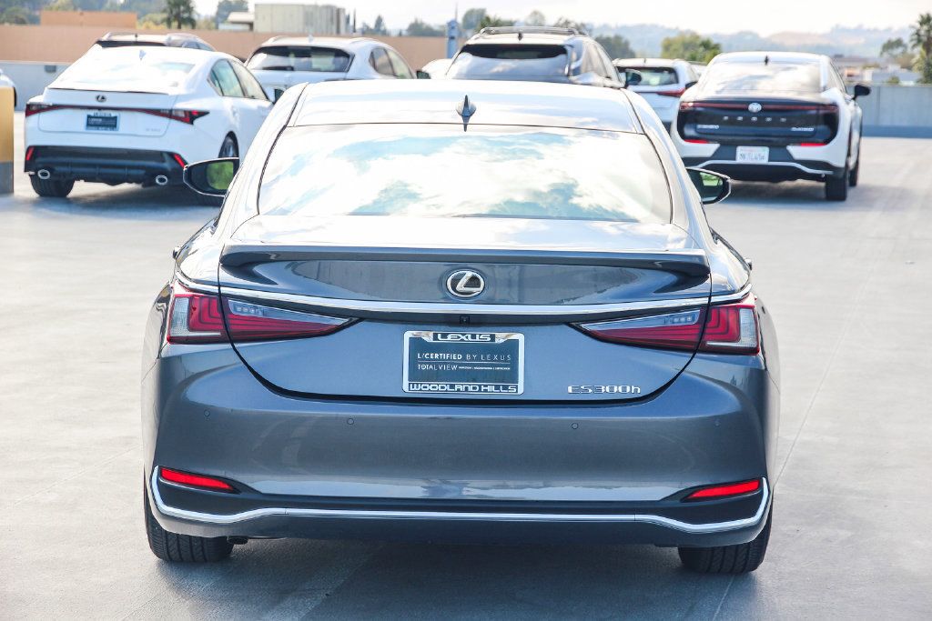 Certified 2025 Lexus ES 300h w/ Premium Package FWD image 6