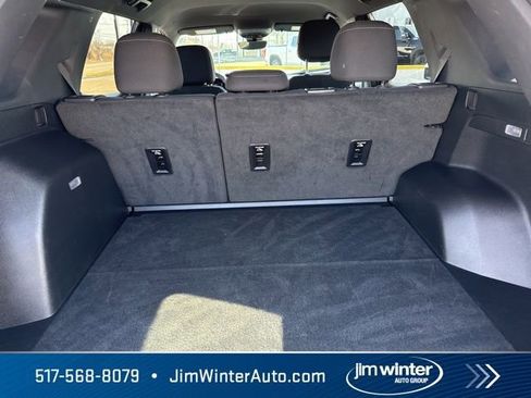 Used 2025 Chevrolet Equinox LT w/ Safety and Technology Package image 18