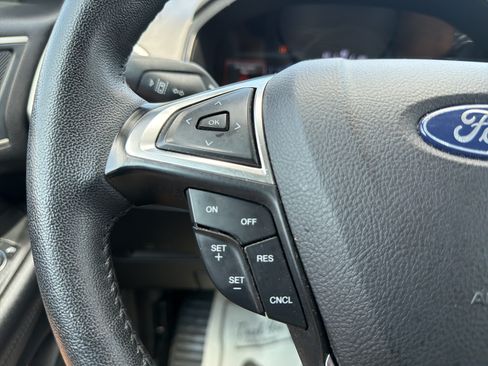 Used 2024 Ford Edge SEL AWD/4WD image 18