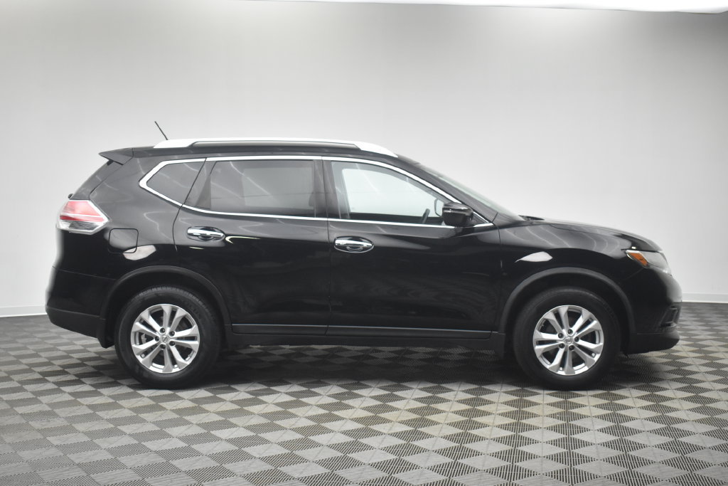 Used 2015 Nissan Rogue SV AWD/4WD image 11