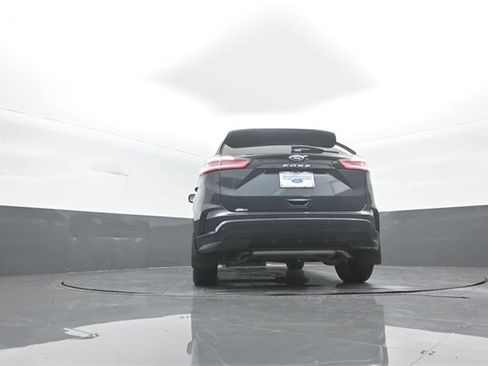 Used 2022 Ford Edge ST-Line image 31