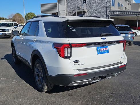 New 2026 Ford Explorer Active w/ Active Comfort Package image 9