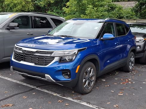 Used 2024 Kia Seltos S AWD/4WD image 3
