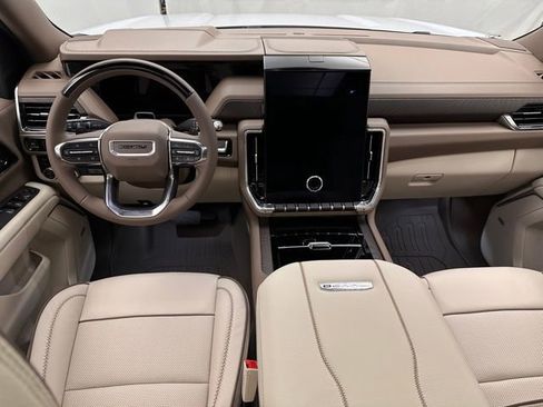 New 2026 GMC Yukon Denali w/ Denali Reserve Package AWD/4WD image 7