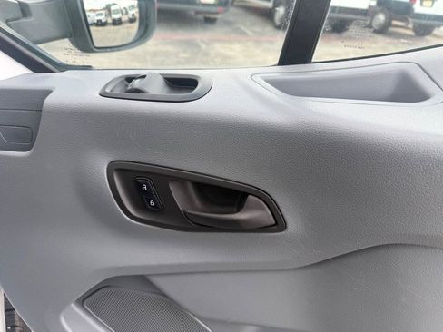 Used 2017 Ford Transit 250 138 RWD image 27