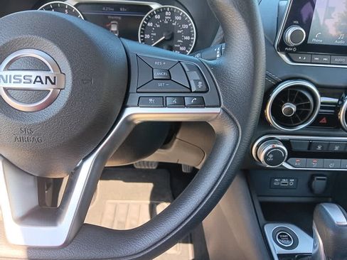 Used 2023 Nissan Sentra SV FWD image 23