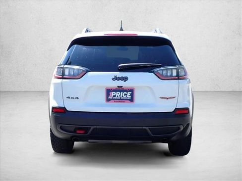 Used 2020 Jeep Cherokee Trailhawk w/ Cold Weather Group AWD/4WD image 3