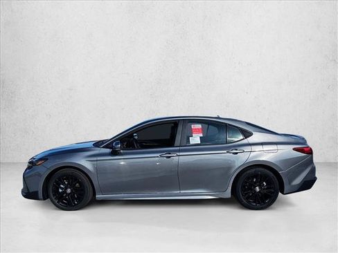 New 2026 Toyota Camry SE FWD image 5
