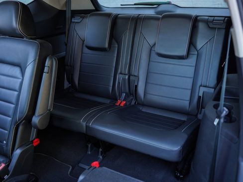 Used 2022 Volkswagen Atlas SEL Premium image 24