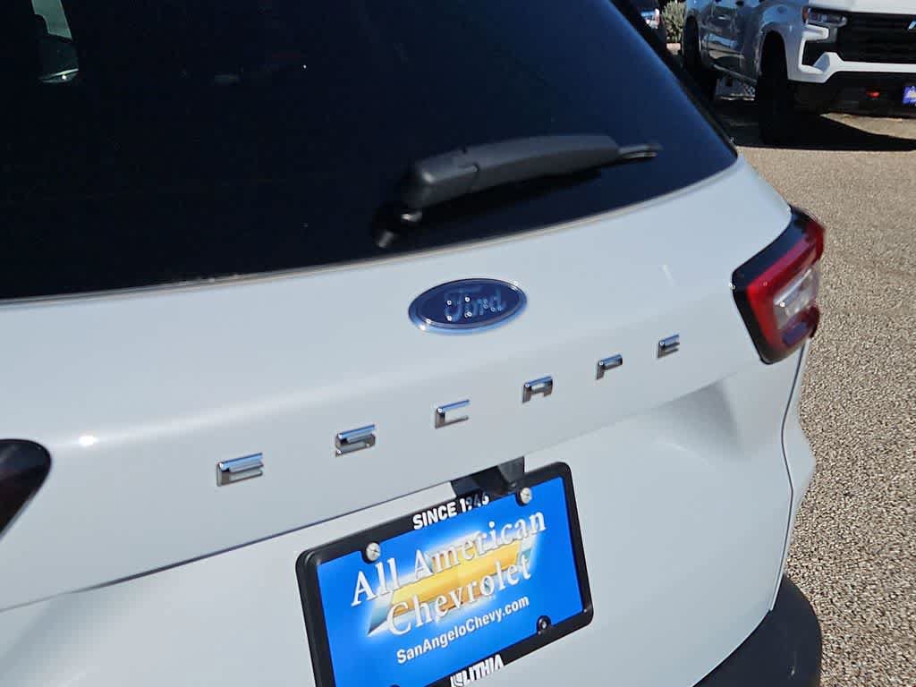 Used 2025 Ford Escape Active FWD image 11