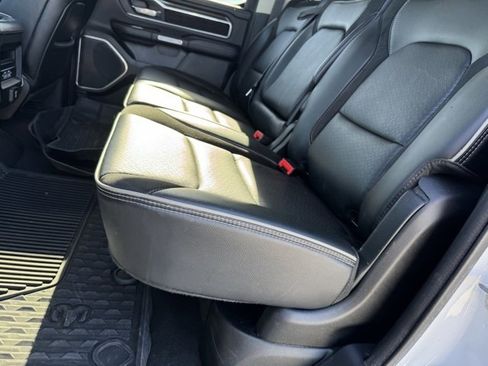Used 2022 RAM 1500 Laramie image 9