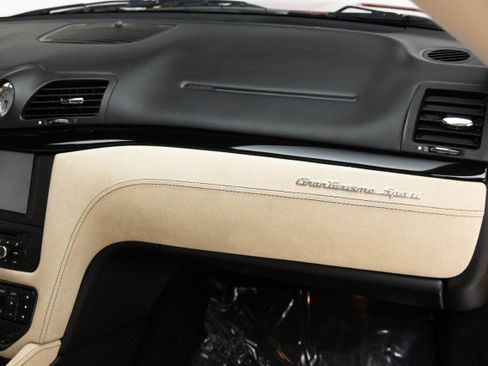 Used 2015 Maserati GranTurismo Sport image 36