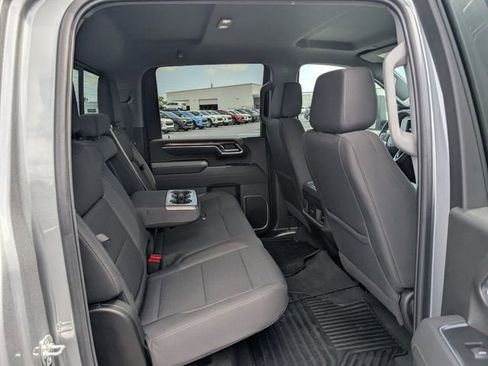 Used 2025 Chevrolet Silverado 2500 LT image 18