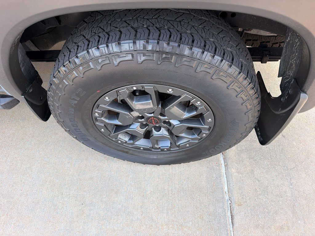Used 2023 Nissan Frontier Pro-X w/ Pro-X Premium Package RWD image 9