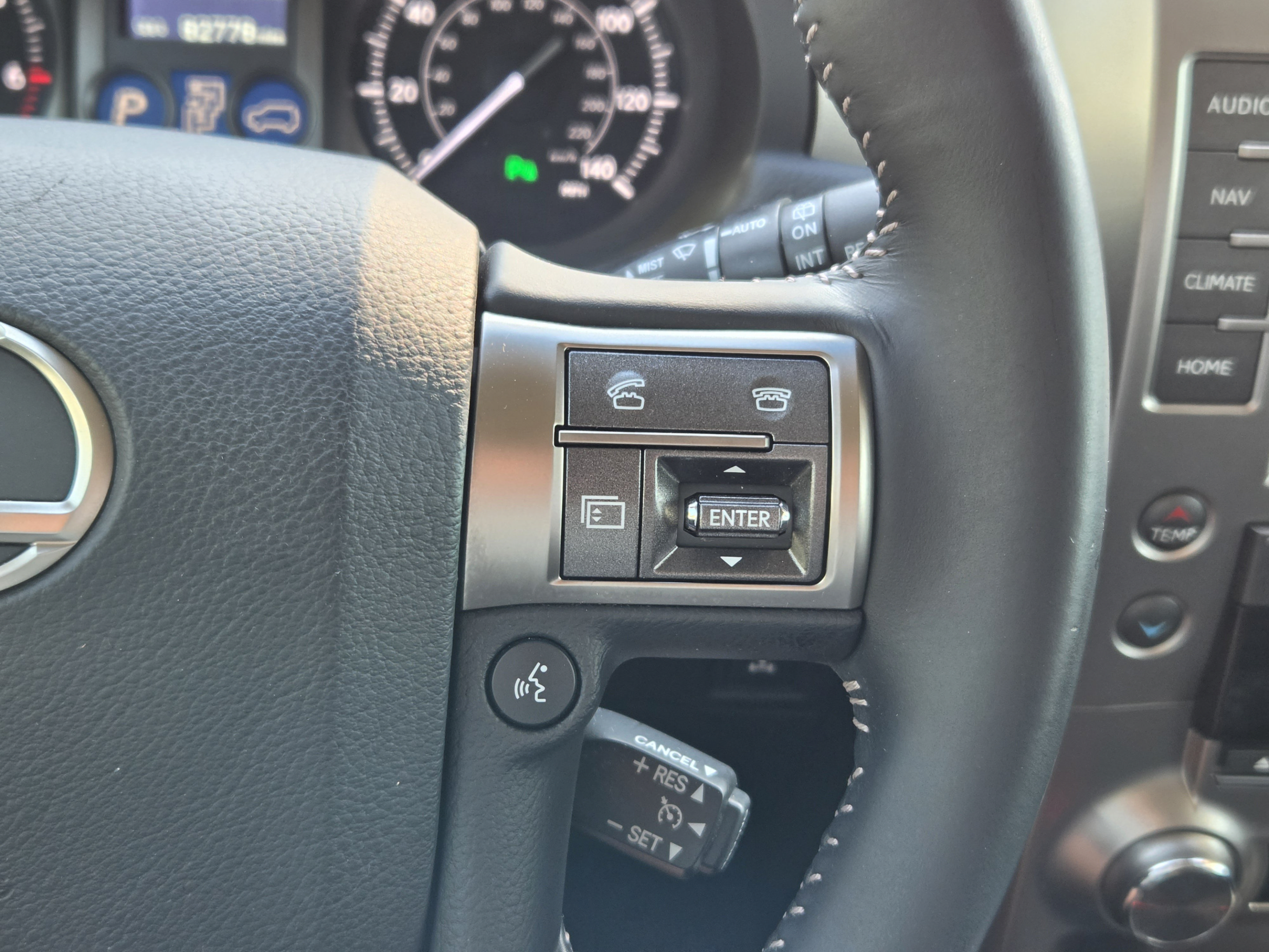 Used 2019 Lexus GX 460 Premium AWD/4WD image 28