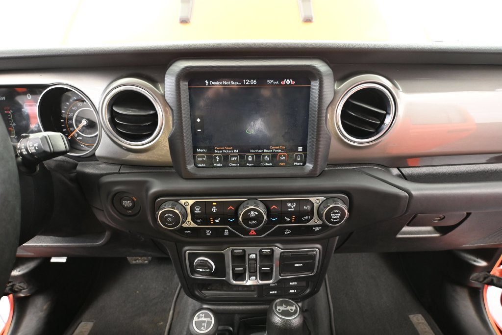 Used 2018 Jeep Wrangler Unlimited Sahara w/ Dual Top Group AWD/4WD image 24
