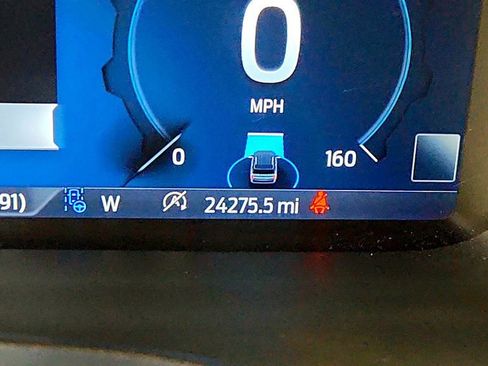 Used 2023 Ford Expedition Limited image 16