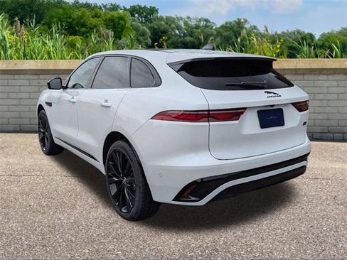 New 2026 Jaguar F-PACE R-Dynamic S image 6