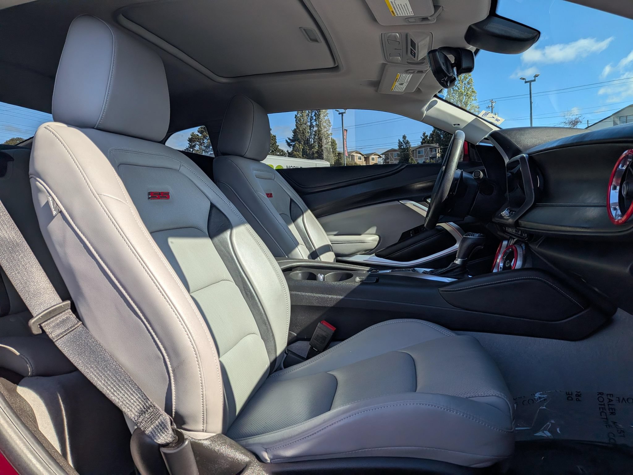 Used 2021 Chevrolet Camaro SS w/ Wild Cherry Design Package 1 RWD image 6