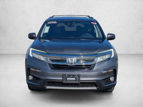 Used 2019 Honda Pilot Touring image 2