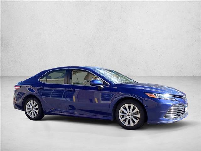 Used 2018 Toyota Camry LE FWD image 15