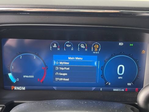 Used 2025 Ford F350 Lariat AWD/4WD image 15