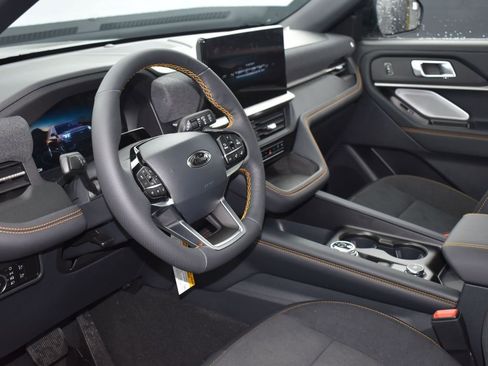 New 2026 Ford Explorer Tremor w/ Tremor Ultimate Package AWD/4WD image 8
