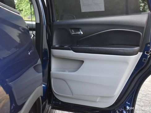 Used 2016 Honda Pilot Touring image 13