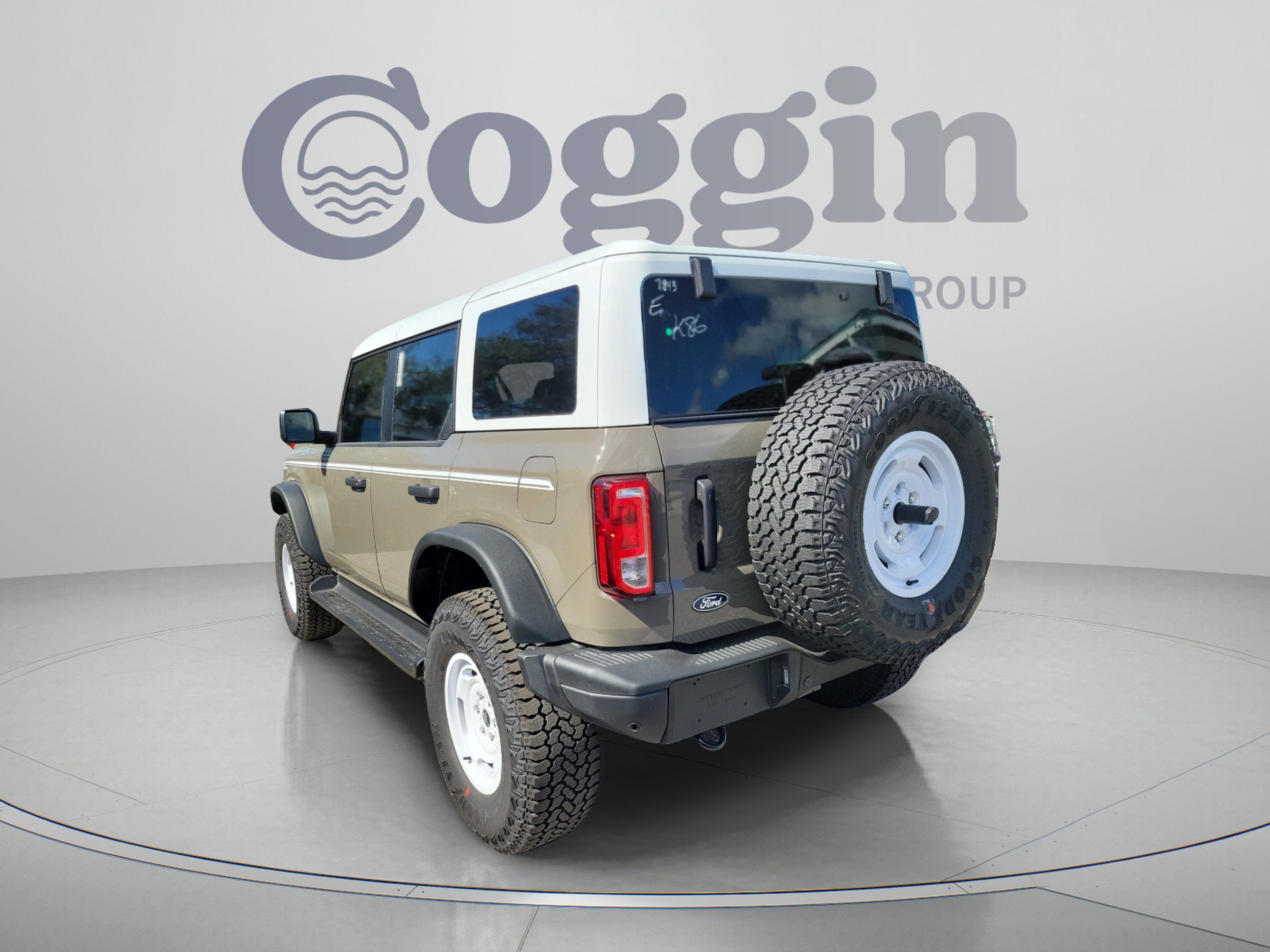New 2026 Ford Bronco Heritage Edition AWD/4WD image 2
