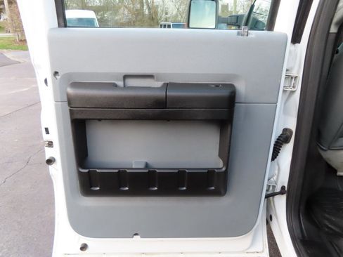 Used 2011 Ford F250 XL w/ PWR Equipment Group image 42