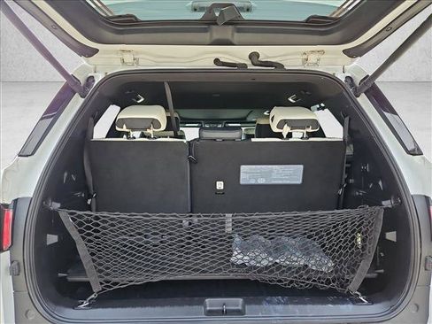 Used 2023 Toyota Sequoia Capstone AWD/4WD image 6