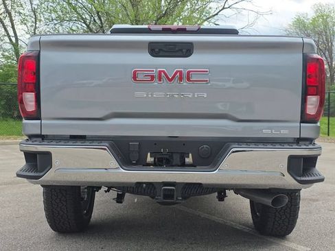 New 2026 GMC Sierra 2500 SLE w/ SLE Value Package; AWD/4WD image 15